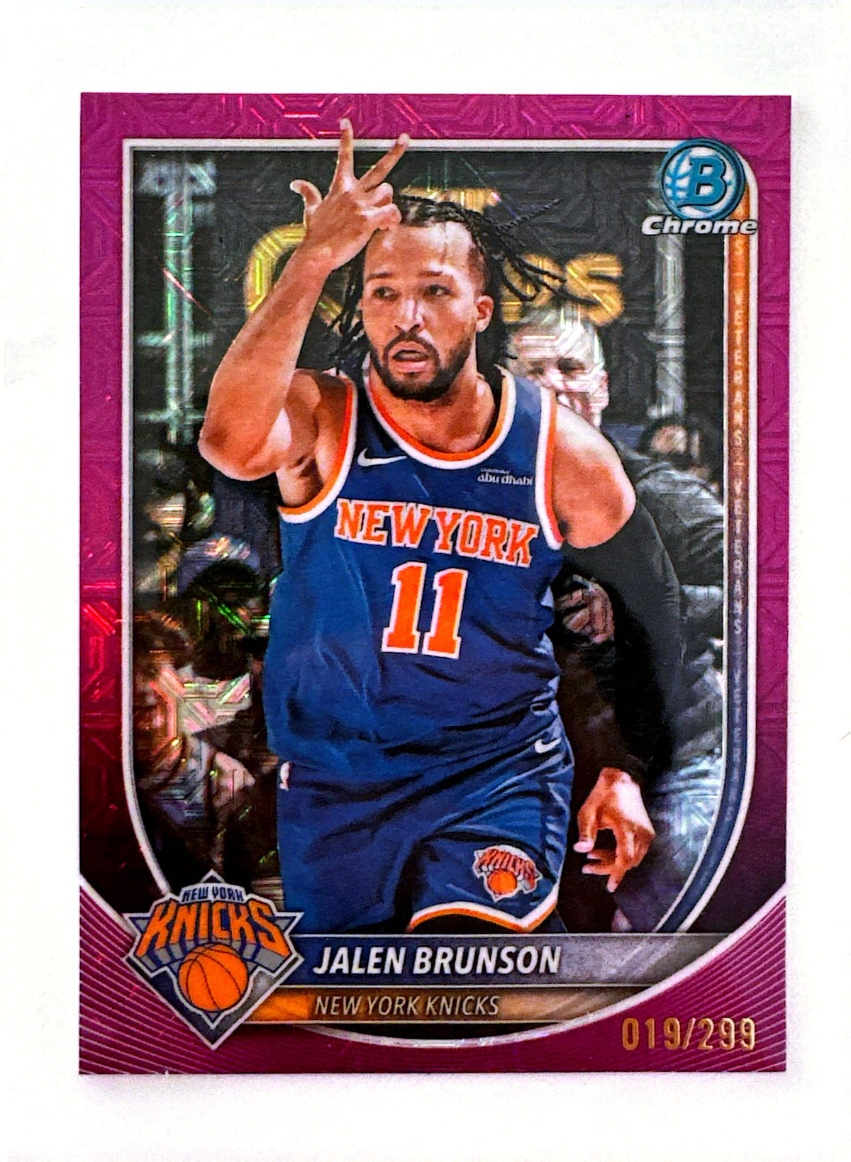 Jalen Brunson Fuchsia Mojo /299 – 2025-26 Bowman Chrome