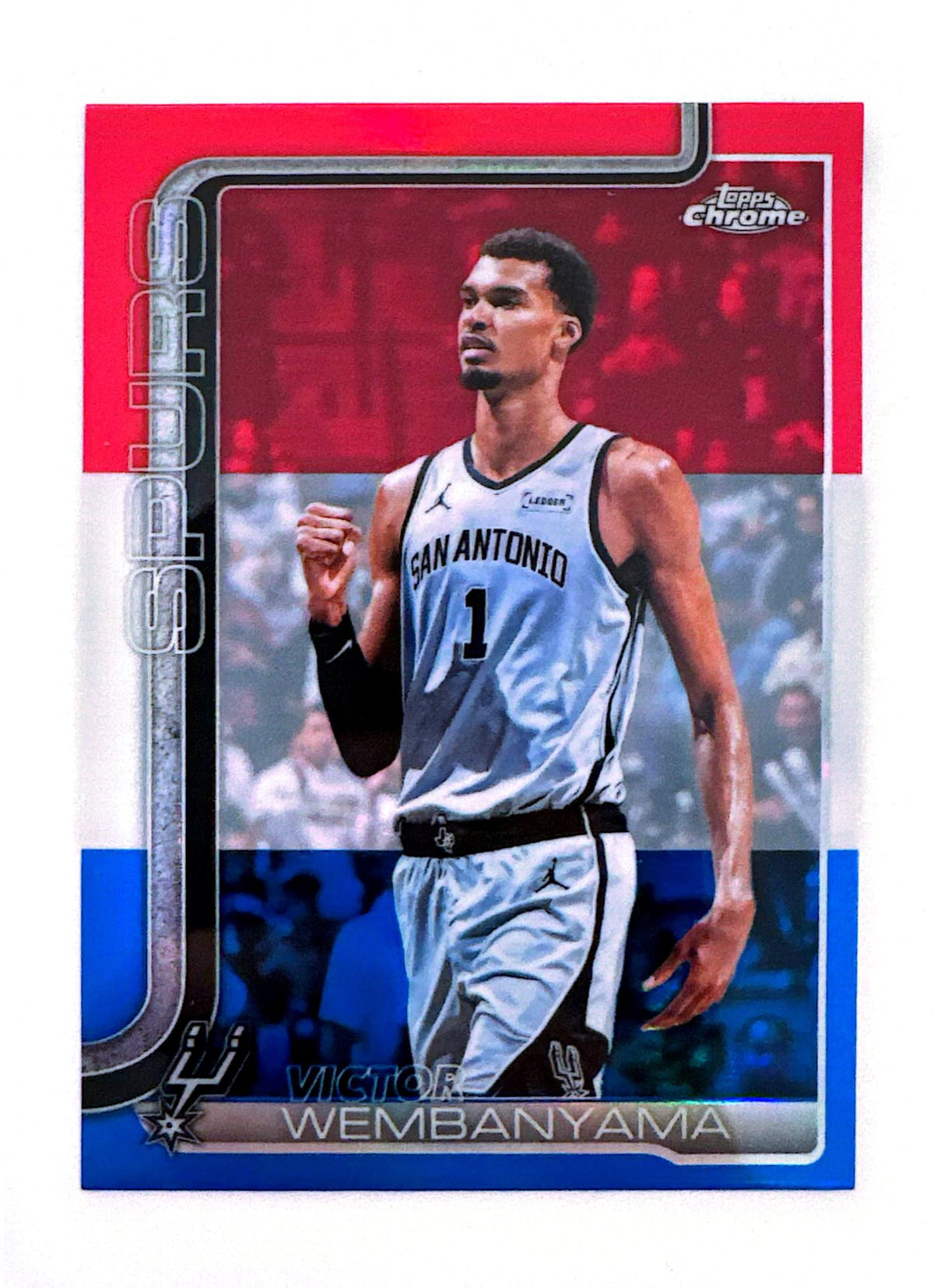 Victor Wembanyama Topps Chrome Parallel – San Antonio Spurs