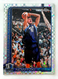 Dirk Nowitzki Topps Chrome Checkerboard Parallel – Dallas Mavericks